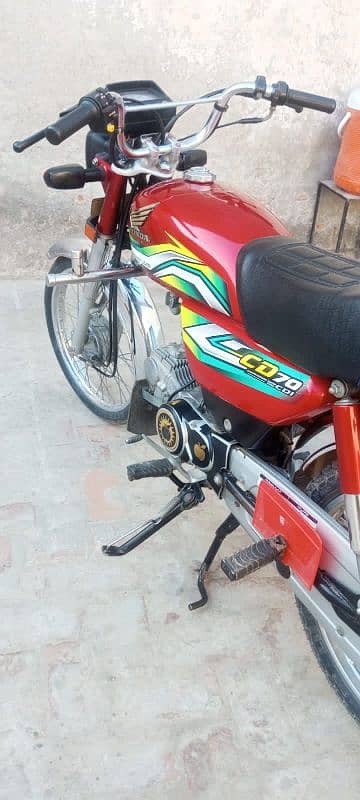 Honda Bike Cd70 22/23 Model 8