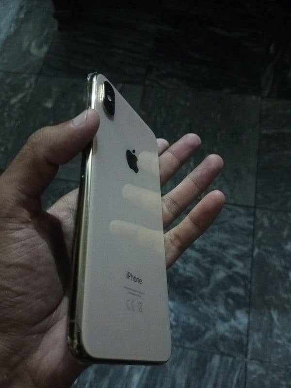 XS Max 64 GB. . . NoN PTA. . E sim time 4 month chally ghi 4