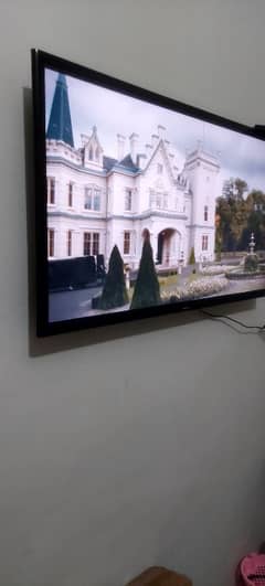 SAMSUNG Original 40 Inch Led Only 3 or 4 Month Use