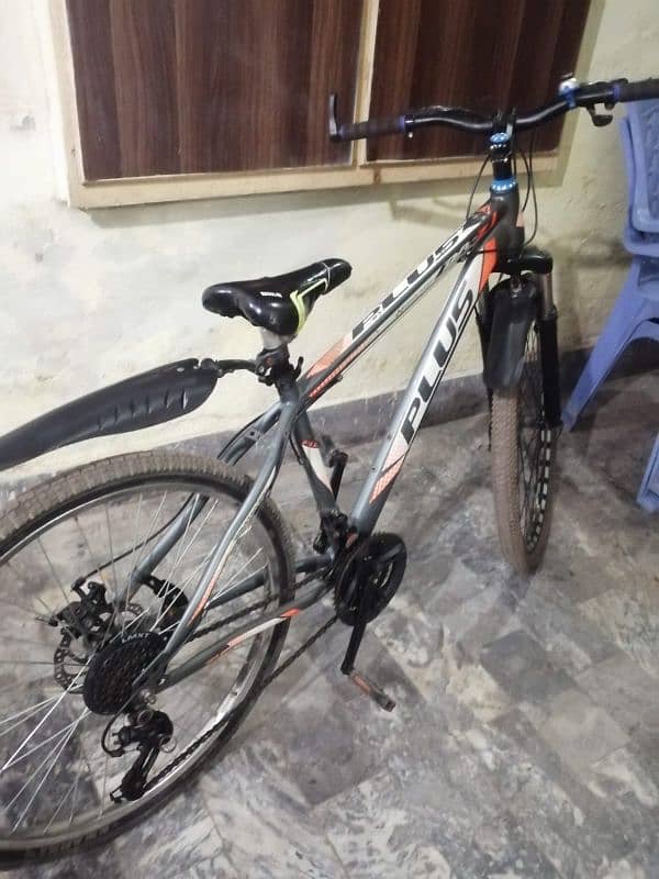 26 inch imported Gear Cycle 3 Months Used urgent sale 0322-4335930 1