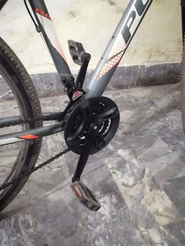 26 inch imported Gear Cycle 3 Months Used urgent sale 0322-4335930 4