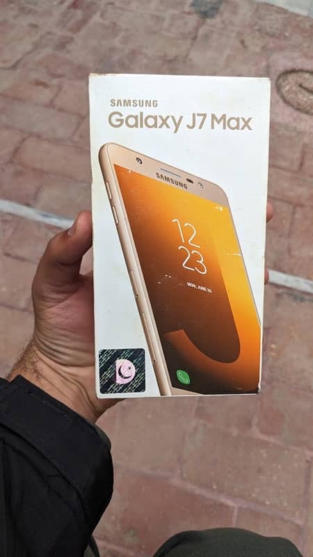 samsung  j7max 9