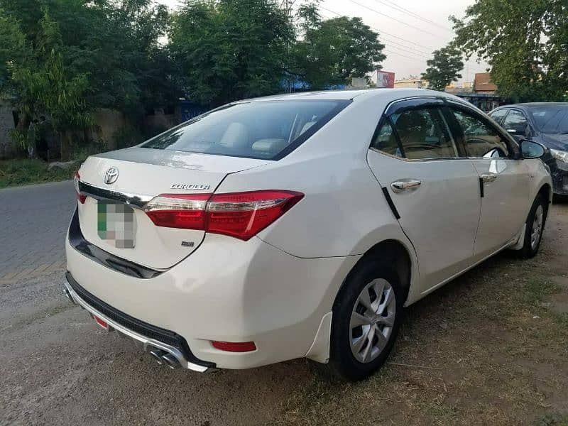 Toyota Corolla GLI 2015 Model 1.3 3