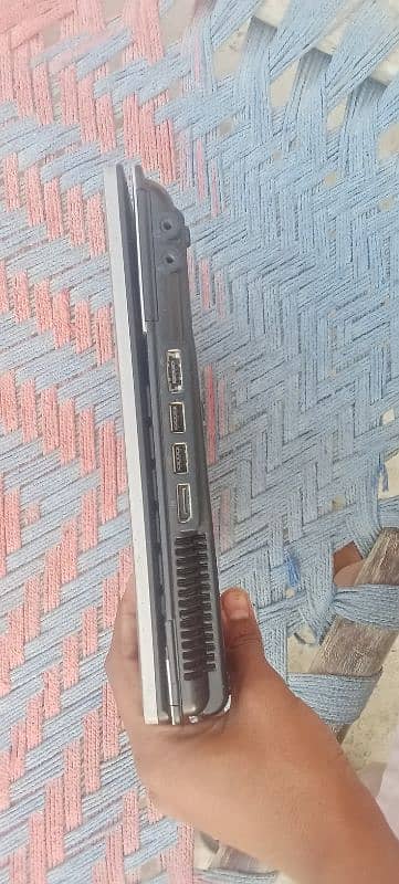 hp laptop 4 ram 300 memory whtsap no 03065912475 3