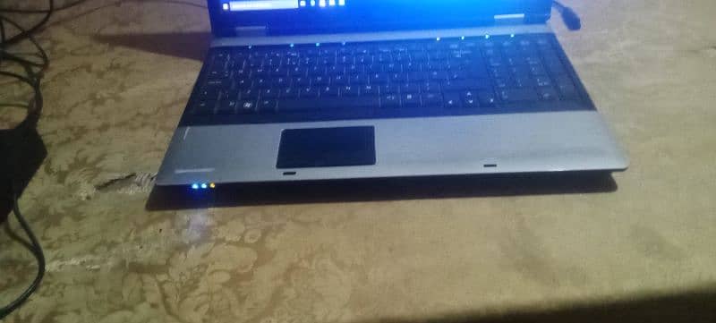 hp laptop 4 ram 300 memory whtsap no 03065912475 6