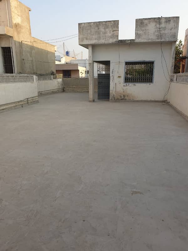 two bed dd on 240 with roof for rent in johar 4