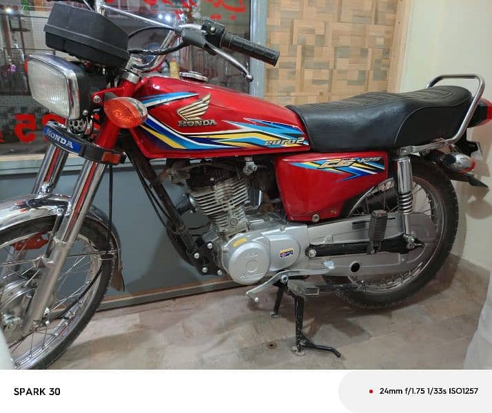 Honda CG-125 (New] 03421232325 and (03132777452 WhatsApp) Hashim Khan 0