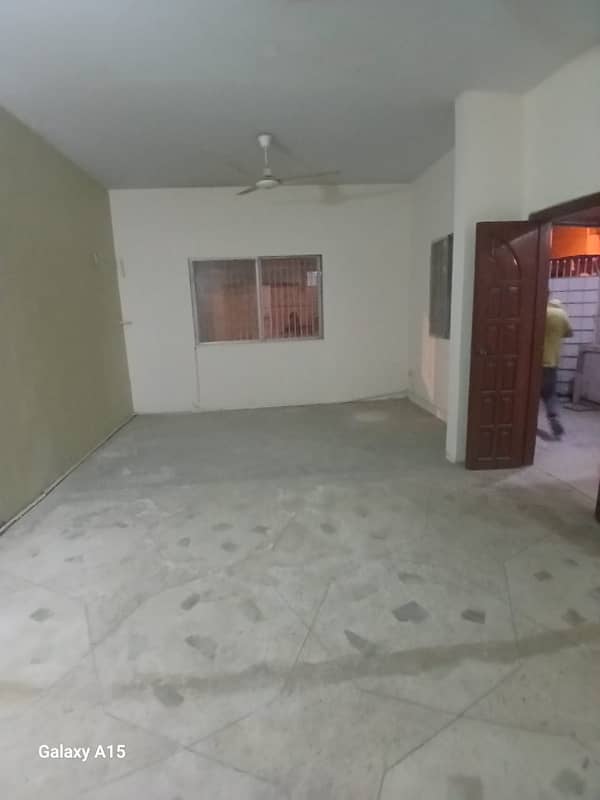 bungalow 120 one unit for sale in johar 10