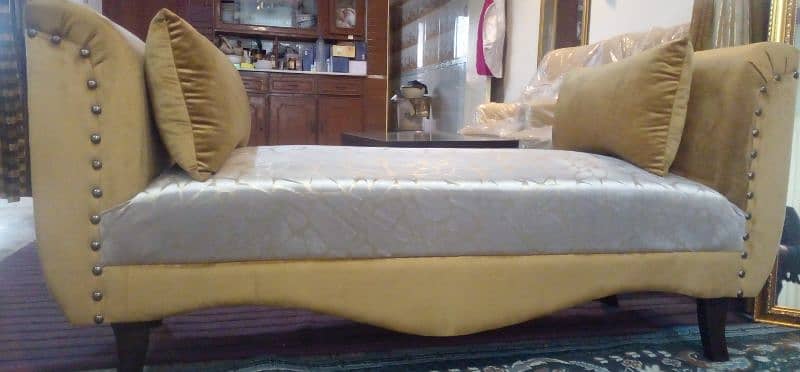 very beautiful heavy comfortable Molty foam dewan03335138001 2