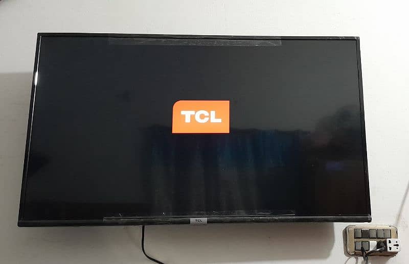 TCL android Led 1