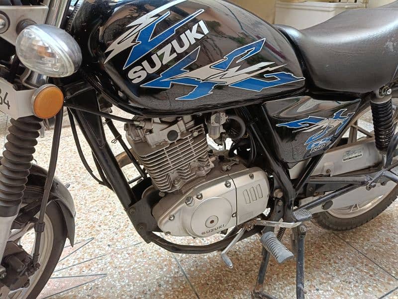 Suzki GS 150 SE 2022 9100KM for sale 5