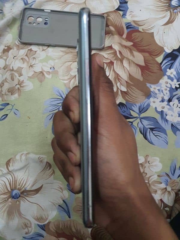 OnePlus 9 Pro 5g dotted(for sale/exchange) 7