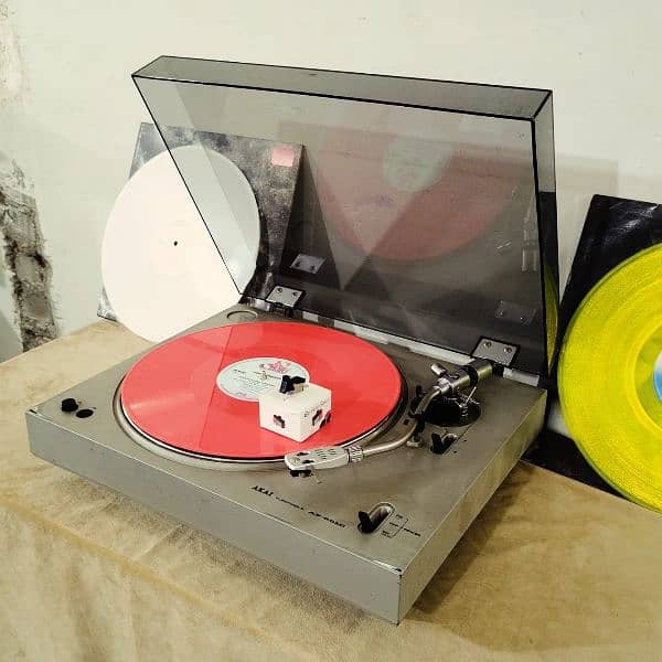 turntable record player 2