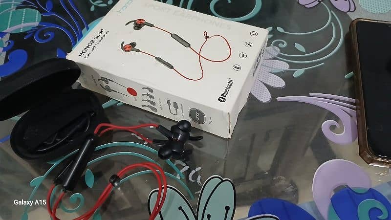 Honor Sport Bluetooth Earphones 0