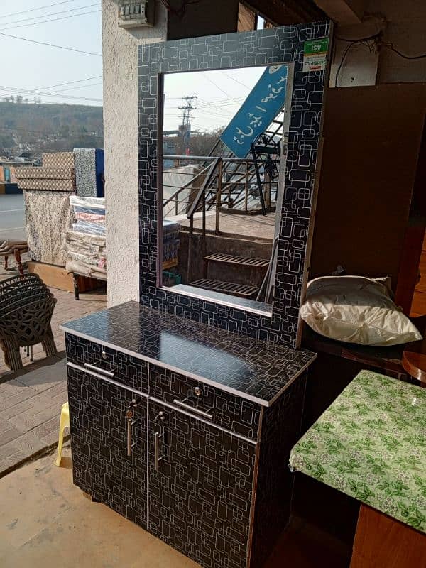 Dressing table full size 5