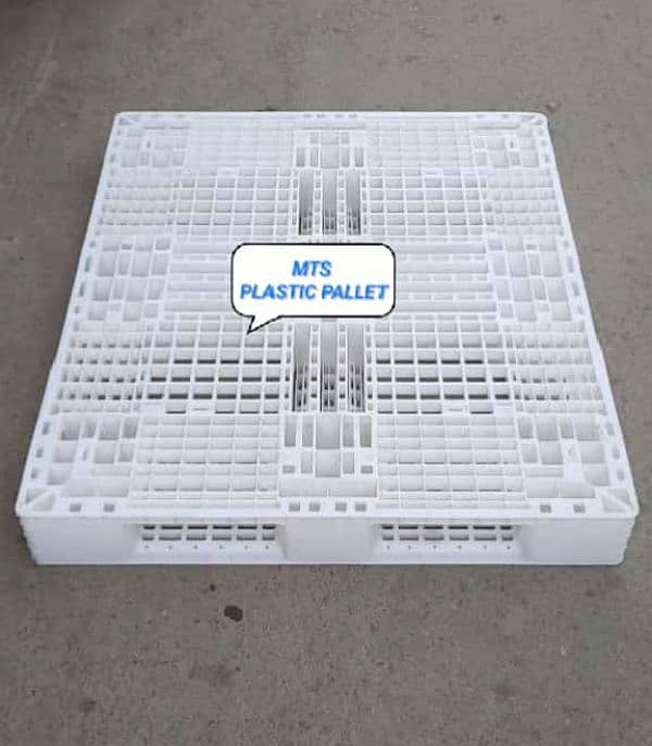 New & used pallets stock on best prices - Heavy duty industrial Pallet 0