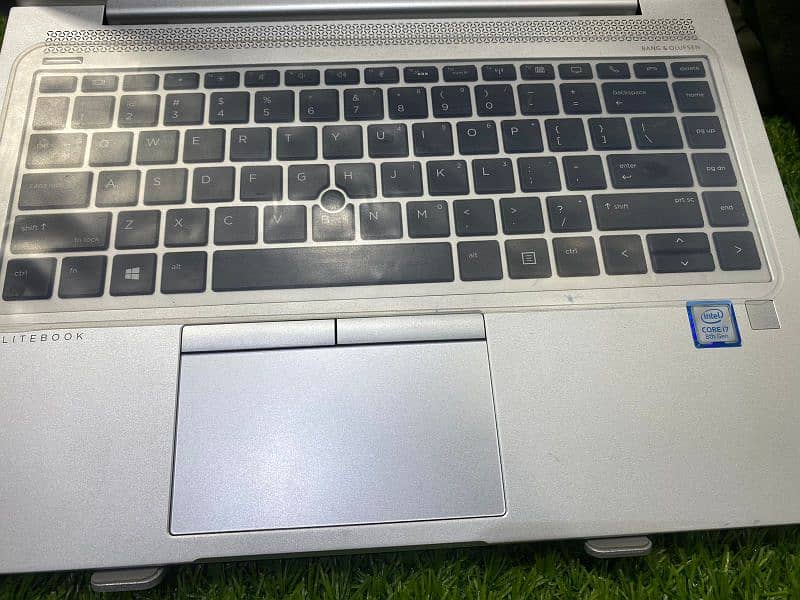 Hp Elitebook i7/8th gen 8/256 gb-2 gb graphics card 03247955667 laptop 1