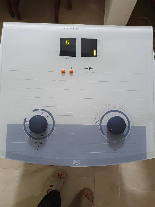 Shortwave Diathermy (physiotherapy) by Enraf Holland 1