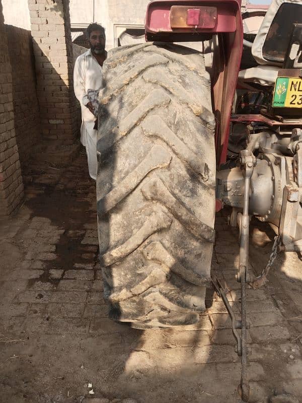 Massey Ferguson 385 9