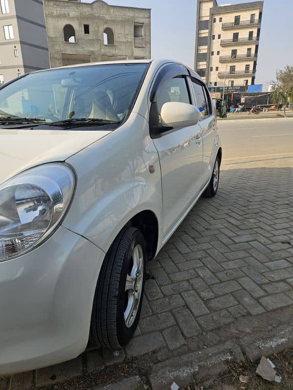 Toyota Passo 2015 2