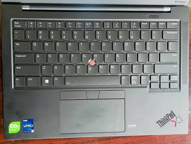 Lenovo X1 Carbon Gen 10, i7 12th Generation 3