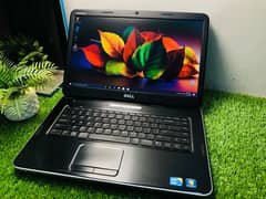 Dell laptop 10/10 for sale