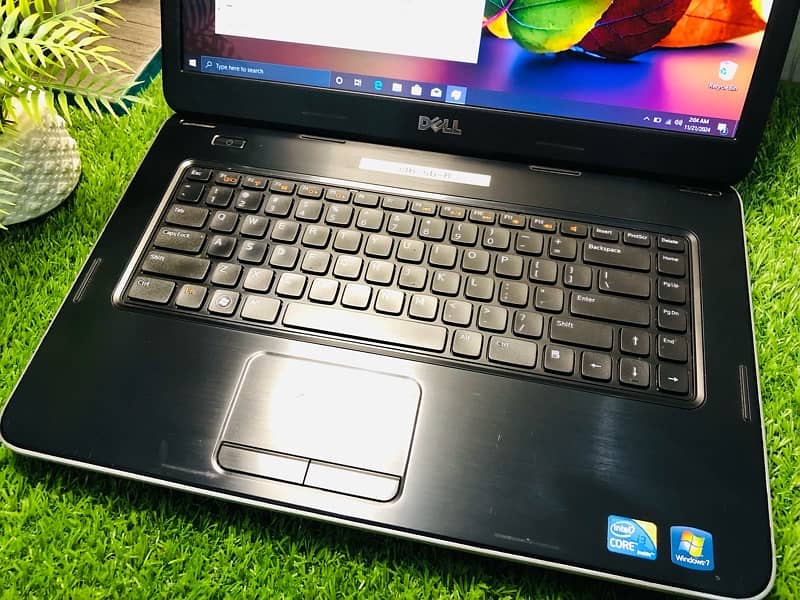 Dell laptop 10/10 for sale 1