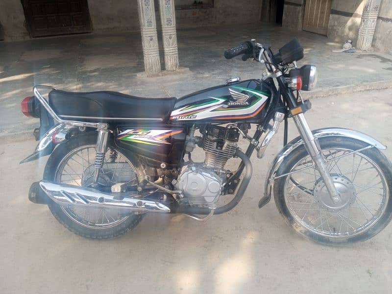 I want sale my Honda 125 good condition 7