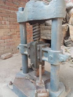 Hand press new in new condition