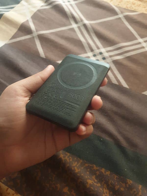 Mophie snap juice pack mini magsafe 5000mah imported from Australia 4