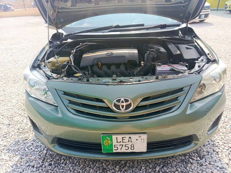 Toyota Corolla GLI 2011 10