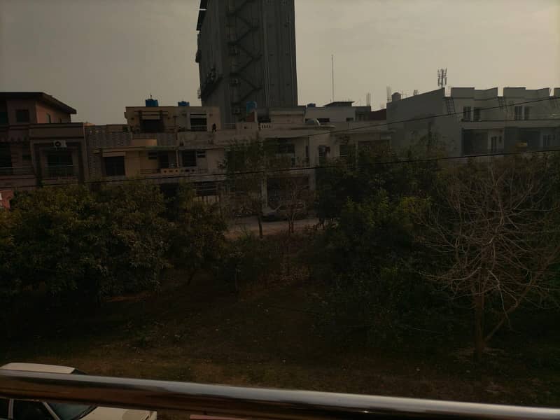 Johar town lhr 3.5 Marla house for sale 20