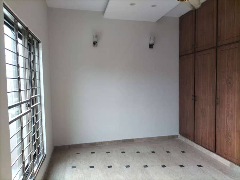 Johar town lhr 3.5 Marla house for sale 32