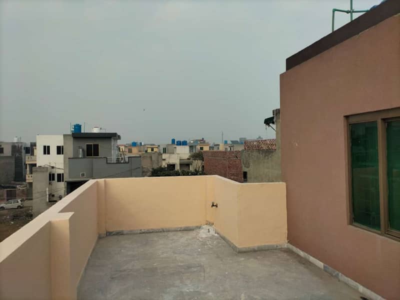 Johar town lhr 3.5 Marla house for sale 37