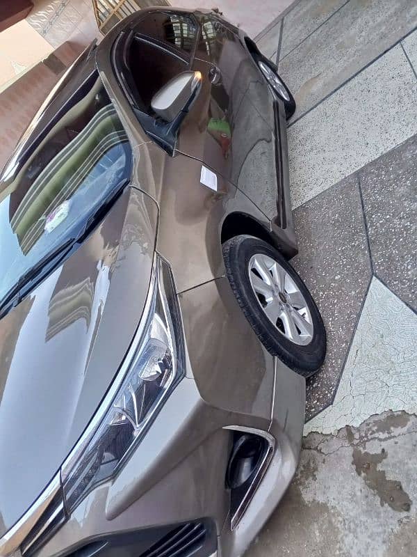 Toyota Altis Grande 2015 1