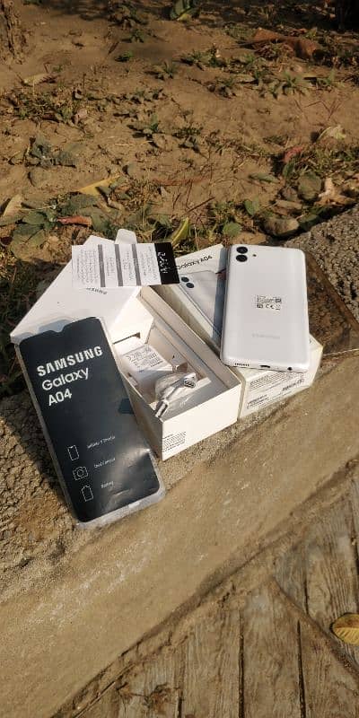 SAMSUNG AO4 With box 10by10 open box 3