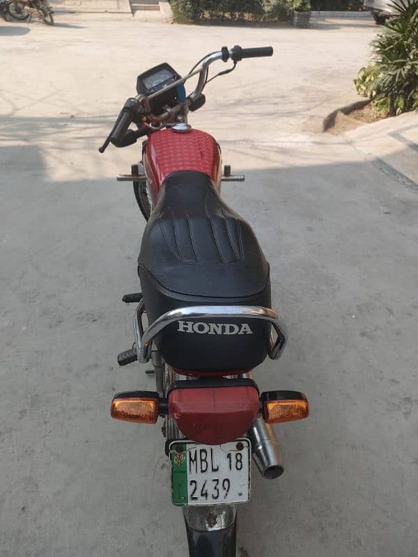 Honda cd 70 bike 3