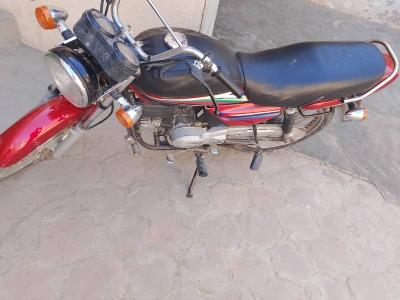 Honda CD 100 2011 3