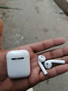 Iphone airpods