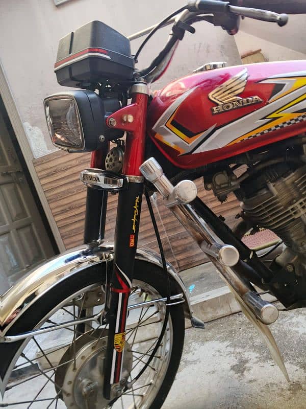 Honda 125 bike 14 model new look 0