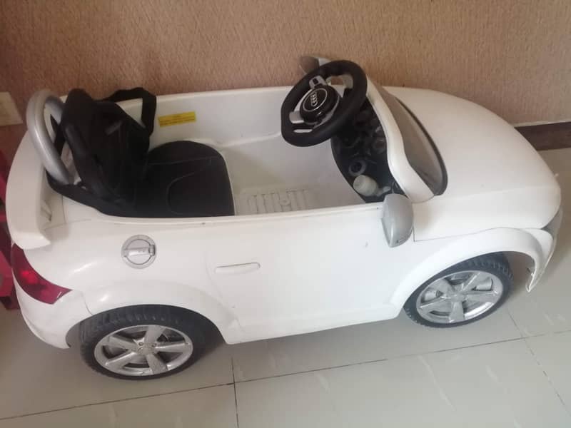 Kids double bettry Electric Car 0