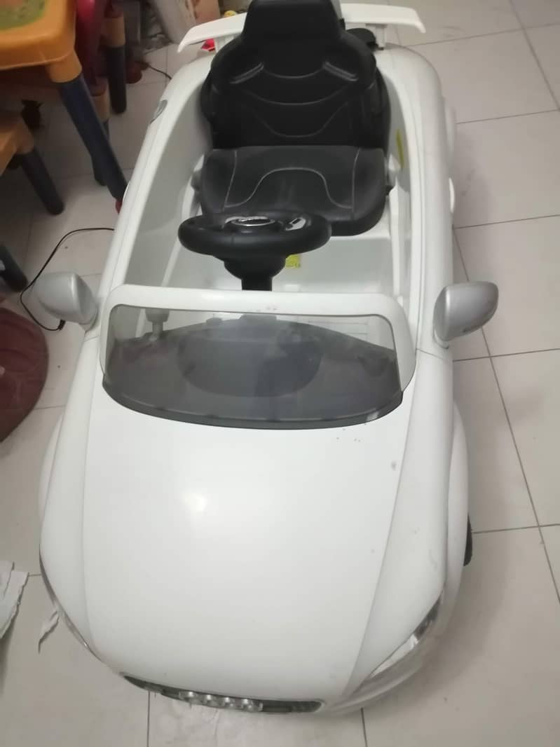 Kids double bettry Electric Car 1