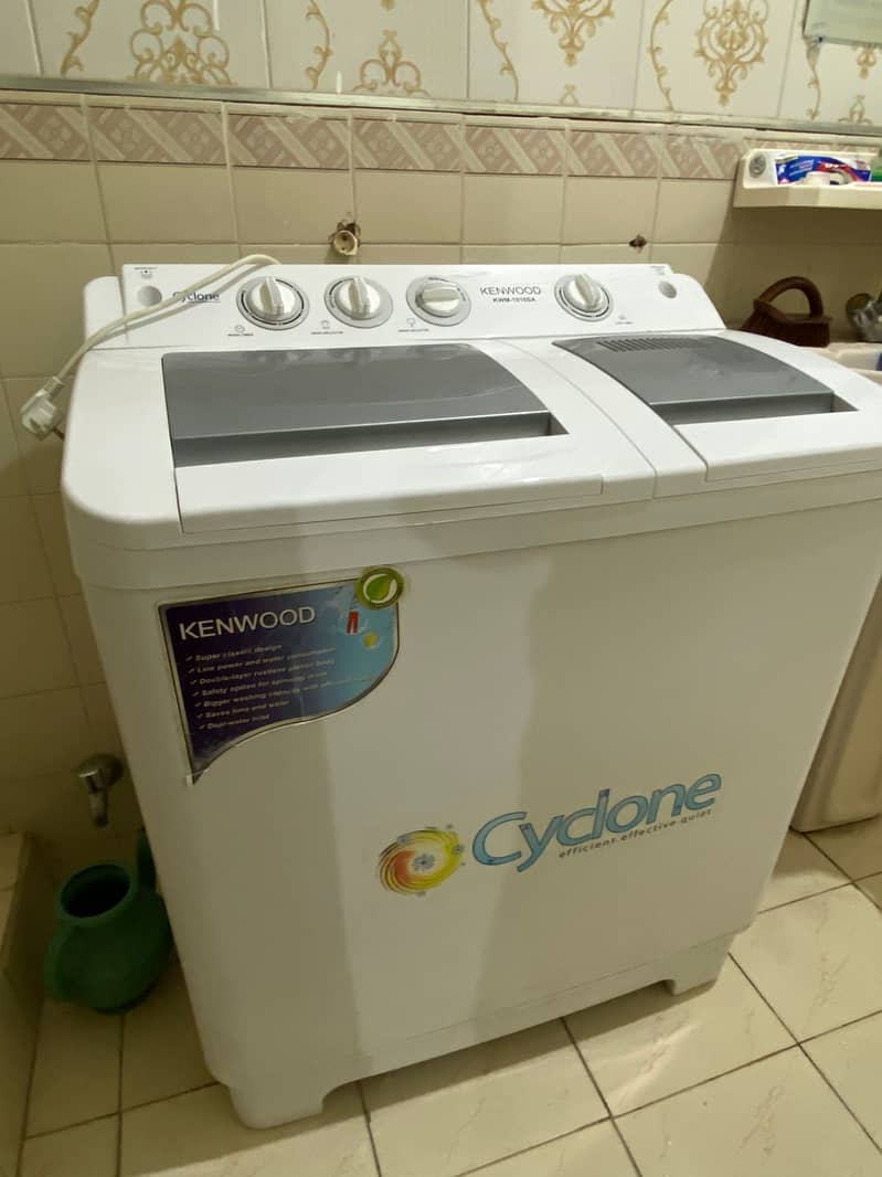 Kenwood 2 in 1 washing machine plus Dryer 9