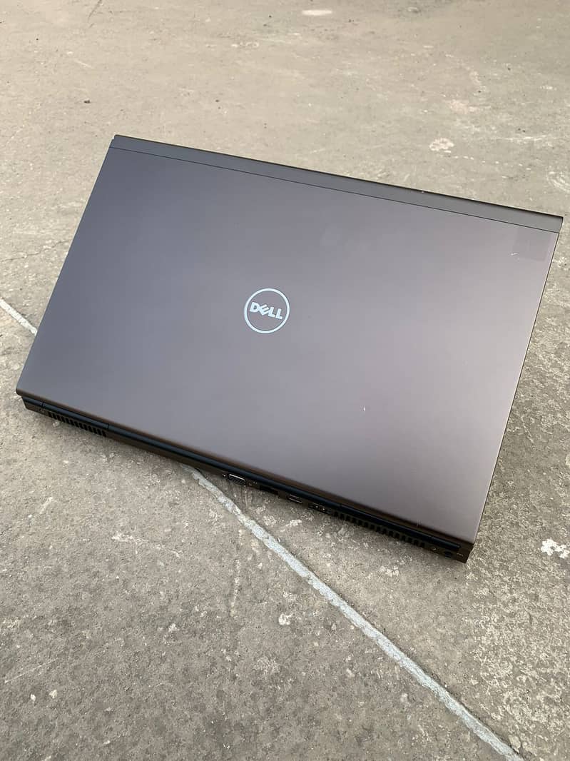 Dell Pression M6800MQ 0