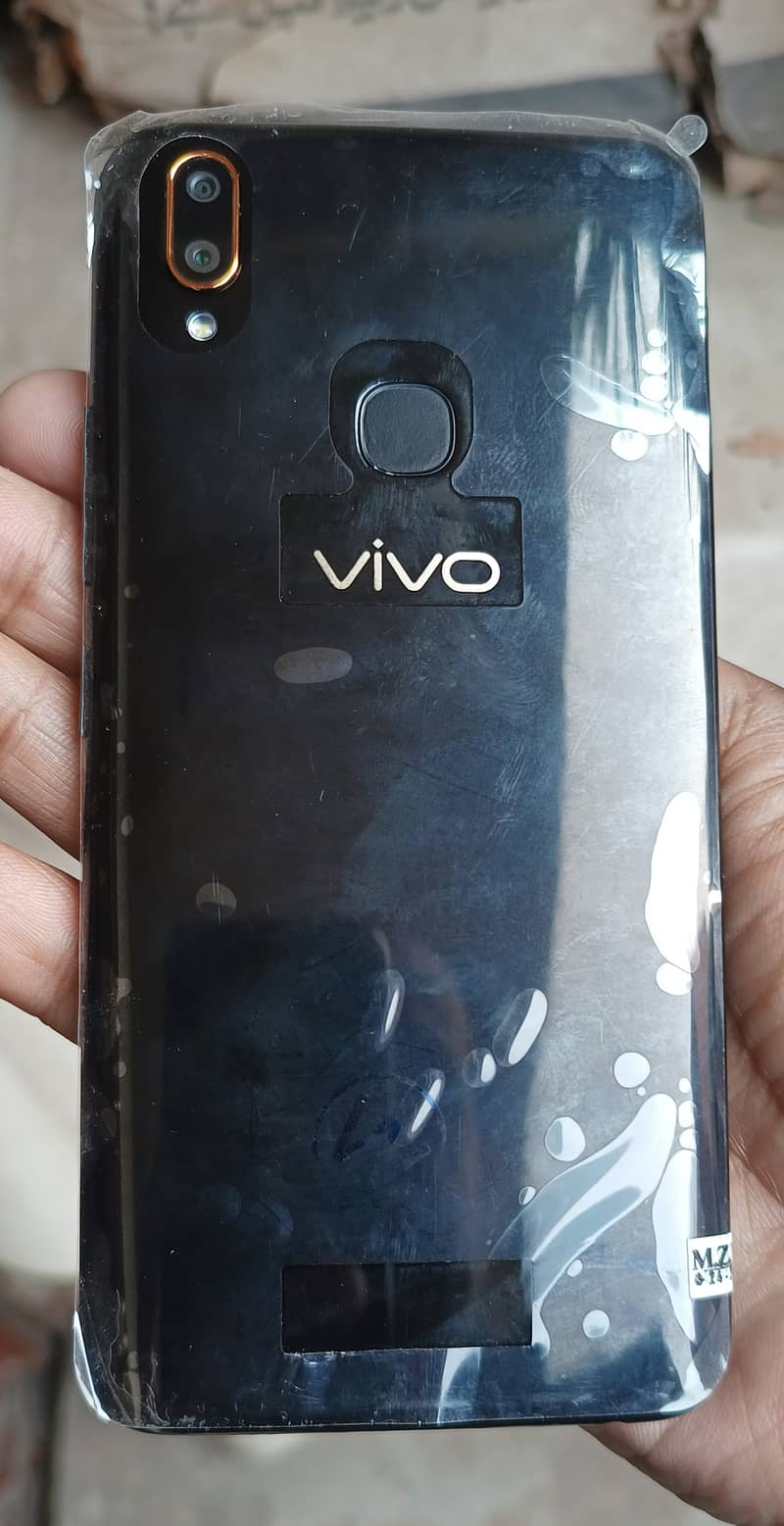 Vivo Y85 Dual Sim 4+64 GB { Phone Used Nhy Hai. Brand New Condition) 4