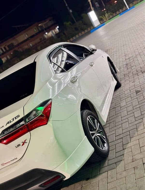 Corolla Altis SE 2022 3