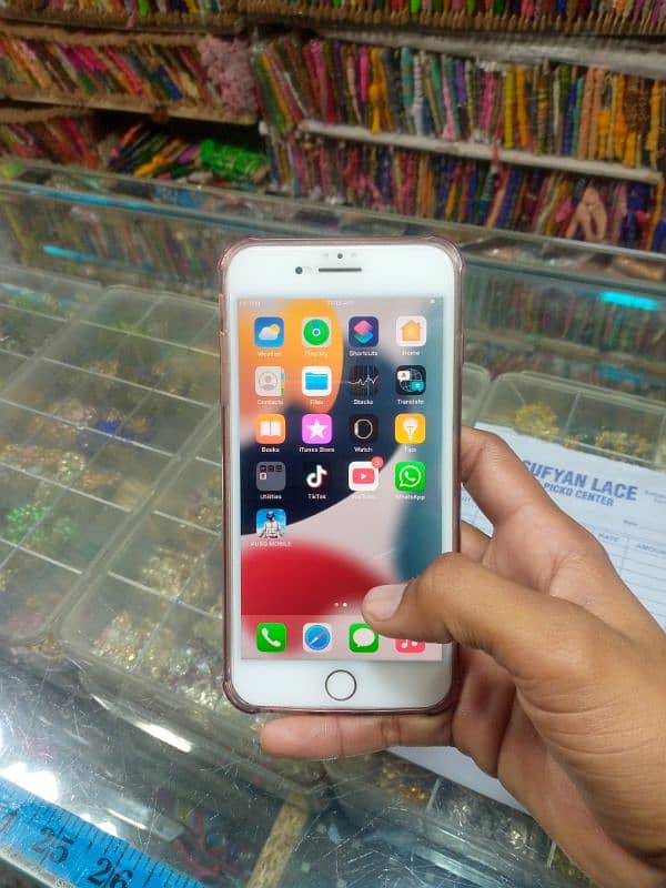 32GB non Pta 10  by 10 condition Shandar offer 2