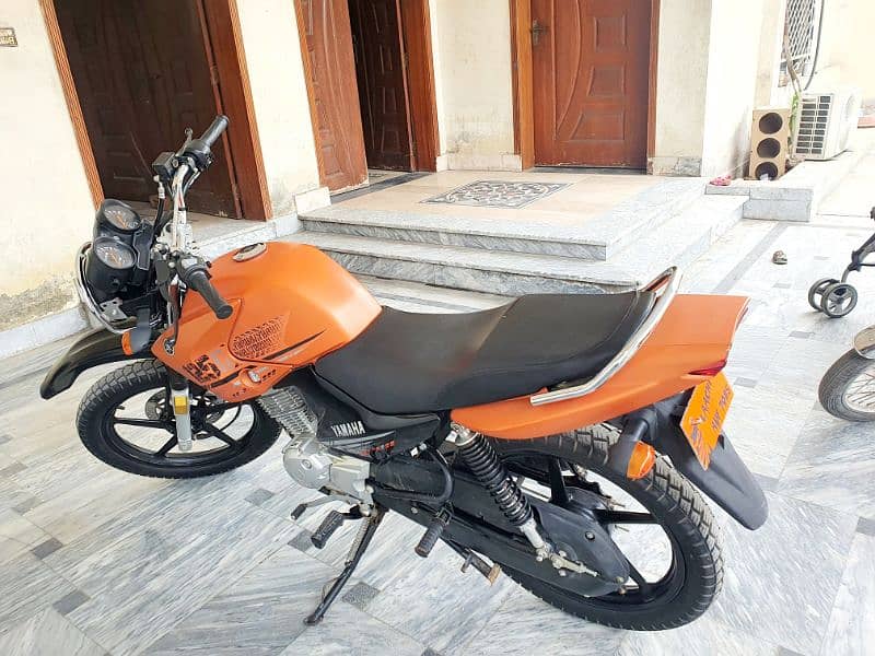 Yamaha YBR 125G 2024 6