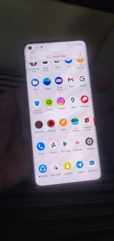 OnePlus 8 glass crack 8/128 pta approved 3