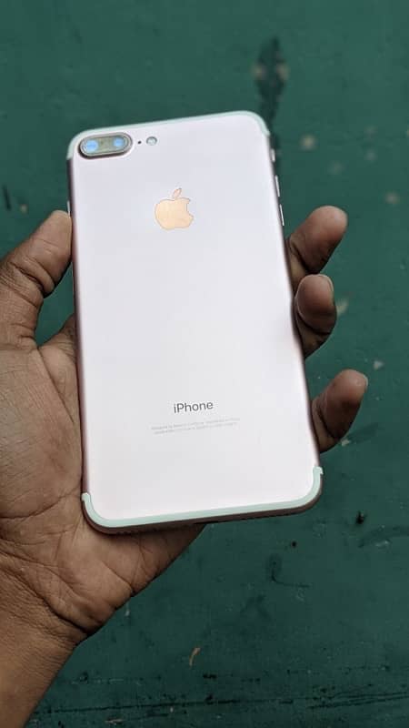 Iphone 7 plus/32gb approved/exchange possible 1